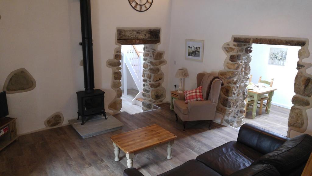 The Barn At Cae Bach Villa Gwalchmai Exteriör bild